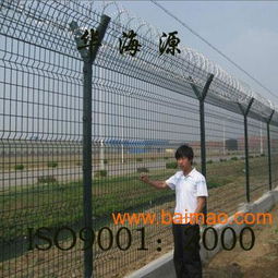 專業隔離柵與安全防護網生產廠家在工程項目中的關鍵作用及價格管理策略